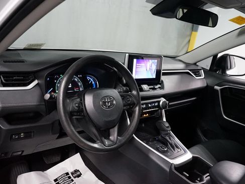 Certified 2024 Toyota RAV4 LE AWD/4WD image 11