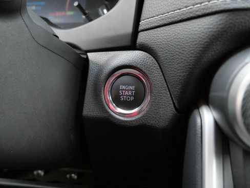 Certified 2025 Toyota RAV4 XLE image 30