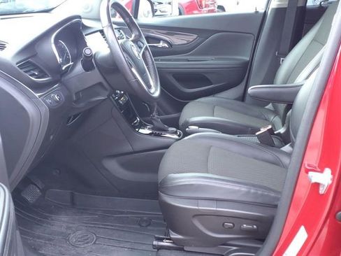 Used 2020 Buick Encore Preferred w/ Safety Package image 8