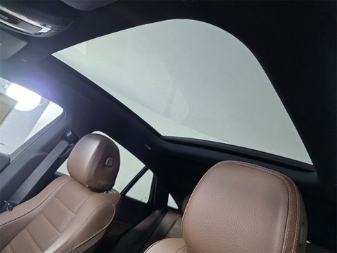 New 2026 Mercedes-Benz GLE 450 4MATIC Coupe image 9