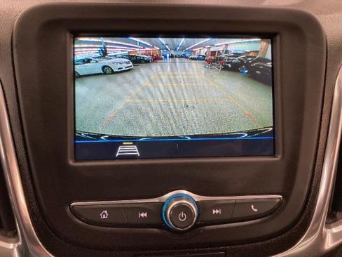 Used 2019 Chevrolet Equinox LT FWD image 20
