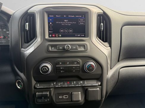 Used 2025 Chevrolet Silverado 2500 Custom w/ Custom Convenience Package AWD/4WD image 11