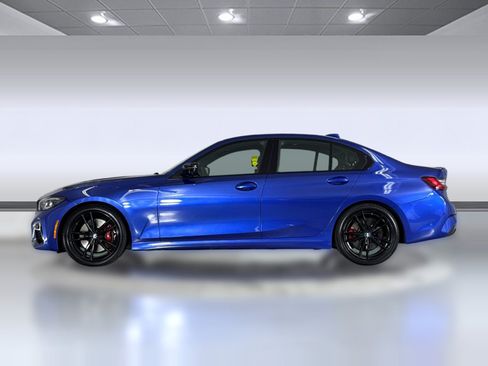 Used 2022 BMW M340i w/ Premium Package RWD image 2