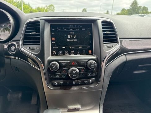 Used 2017 Jeep Grand Cherokee Trailhawk w/ Trailhawk Luxury Group AWD/4WD image 15