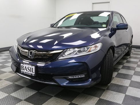 Used 2016 Honda Accord EX image 4