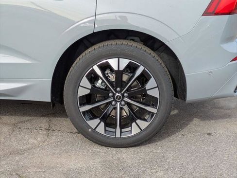 New 2026 Volvo XC60 B5 Plus w/ Climate Package PRO image 6
