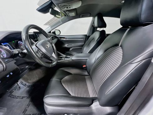 Used 2023 Toyota Camry SE FWD image 15