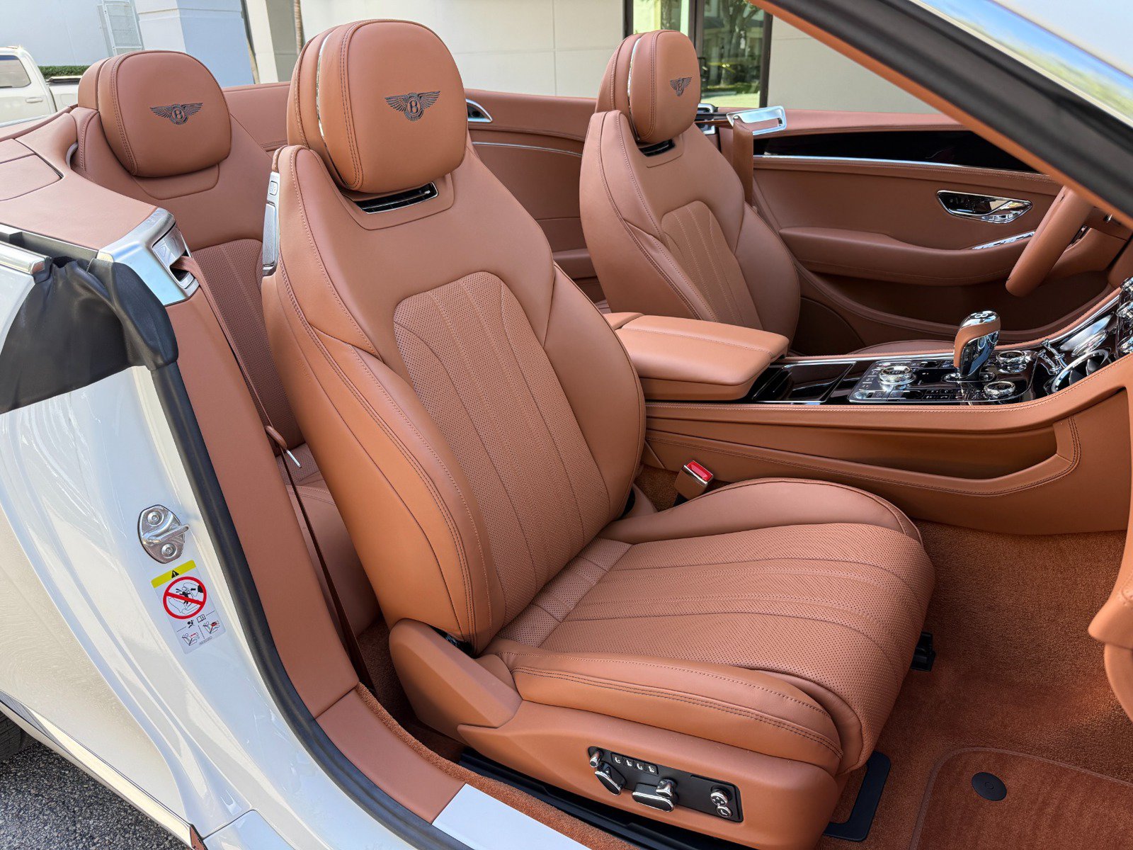 Used 2024 Bentley Continental GT V8 AWD/4WD image 39