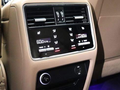 Used 2019 Porsche Cayenne S AWD/4WD image 21