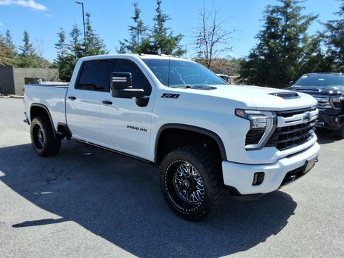 Certified 2024 Chevrolet Silverado 2500 LTZ w/ LTZ Plus Package image 3