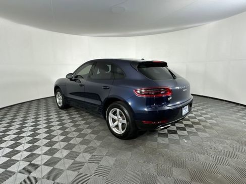 Used 2018 Porsche Macan AWD/4WD image 10