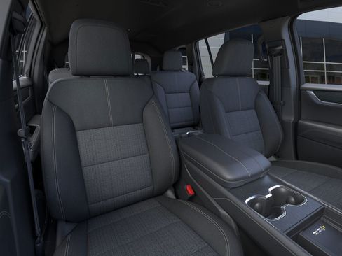 New 2025 GMC Acadia Elevation FWD image 16