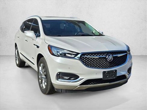 Used 2019 Buick Enclave Avenir image 3