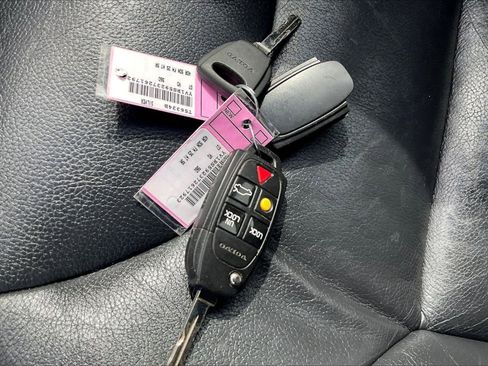 Used 2007 Volvo S60 2.5T FWD image 33