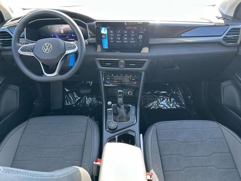 New 2025 Volkswagen Taos SE AWD/4WD image 10