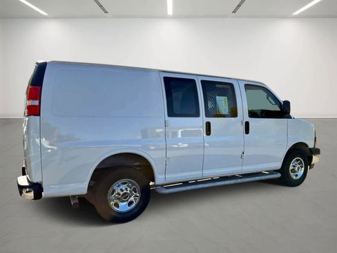 Used 2023 GMC Savana 2500 image 4