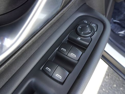 Certified 2024 GMC Terrain SLT image 15