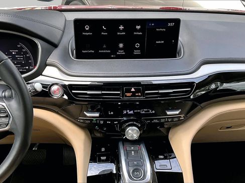 Certified 2023 Acura MDX FWD w/ Technology Package image 7