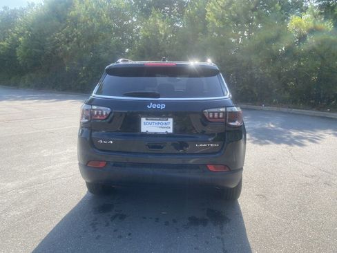 Used 2025 Jeep Compass Limited AWD/4WD image 4