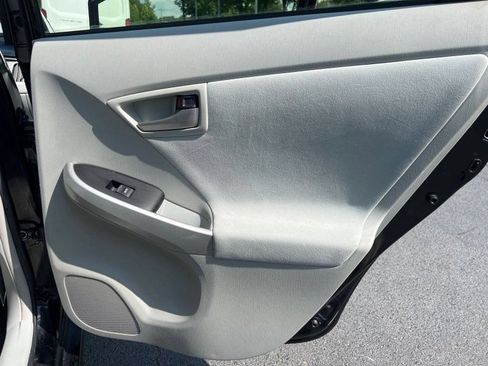 Used 2012 Toyota Prius Two FWD image 9
