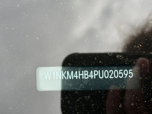 Used 2023 Mercedes-Benz GLC 300 4MATIC image 2