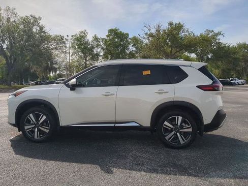 Certified 2023 Nissan Rogue Platinum w/ Platinum Premium Package FWD image 7