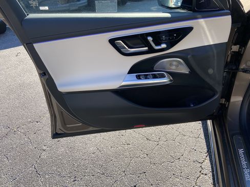 New 2026 Mercedes-Benz E 450 4MATIC Sedan image 17