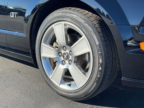 Used 2007 Ford Mustang GT image 22