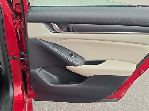 Used 2020 Honda Accord LX image 22