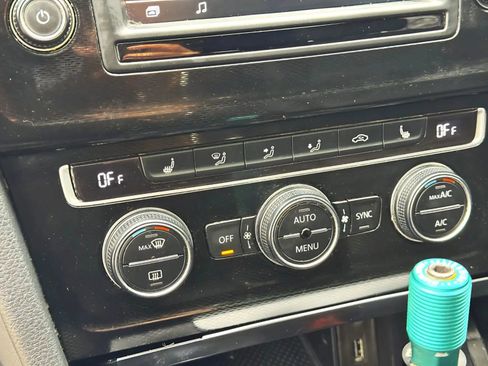 Used 2016 Volkswagen GTI Autobahn w/ Lighting Package (SEL) image 22