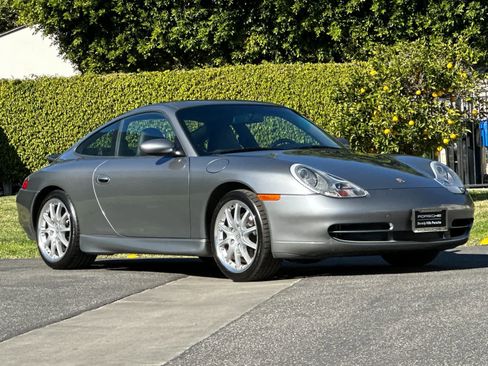 Used 2001 Porsche 911 Carrera 4 image 9