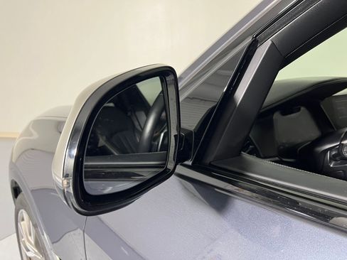 Used 2021 BMW X7 M50i image 21