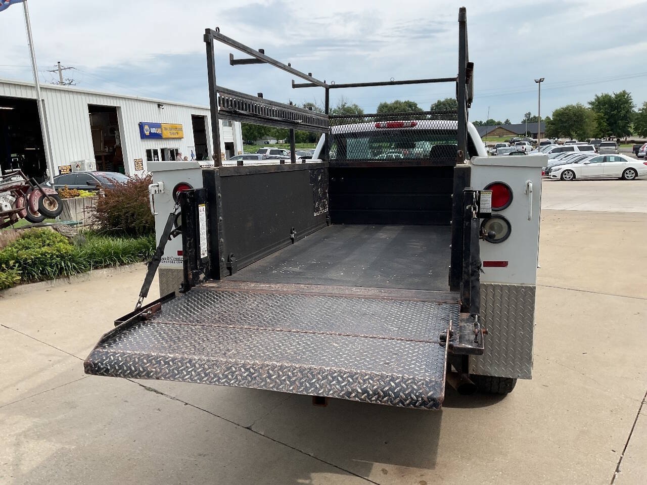 Used 2014 Chevrolet Silverado 3500 W/T AWD/4WD image 14
