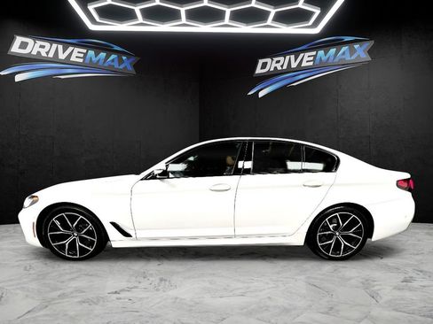 Used 2022 BMW 530i xDrive w/ M Sport Package AWD/4WD image 2