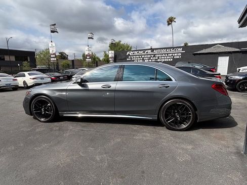 Used 2019 Mercedes-Benz S 63 AMG S 4MATIC Sedan image 17