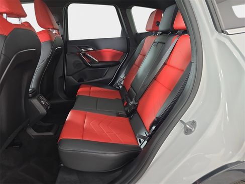 Used 2025 BMW X1 xDrive28i w/ Convenience Package image 17