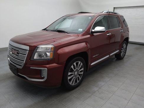 Used 2017 GMC Terrain Denali image 2