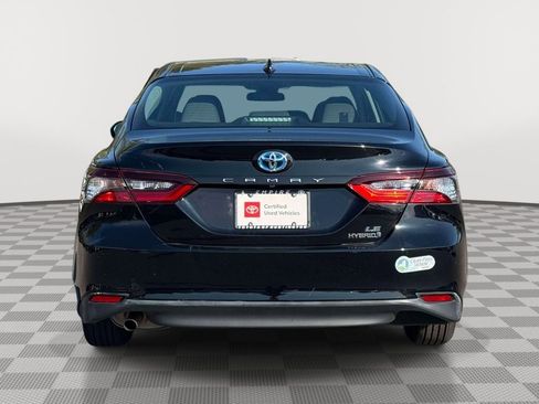 Used 2022 Toyota Camry LE FWD image 6