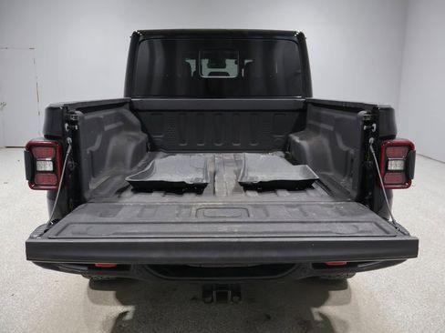 Certified 2021 Jeep Gladiator Rubicon AWD/4WD image 5