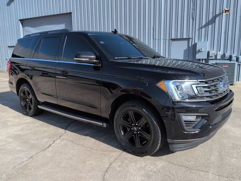 Used 2021 Ford Expedition XLT RWD image 2