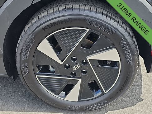 Used 2025 Hyundai Ioniq 5 SE RWD image 12