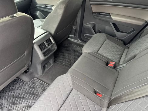 Used 2021 Volkswagen Atlas Cross Sport S image 4