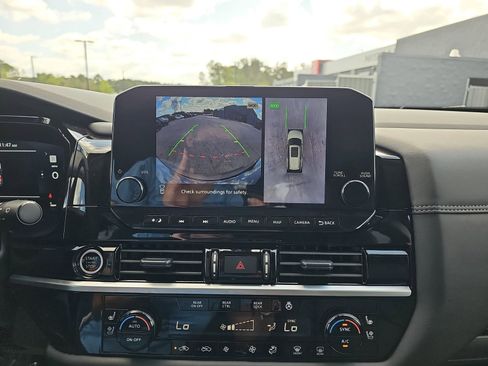 Used 2024 Nissan Pathfinder Platinum w/ Cargo Package image 25