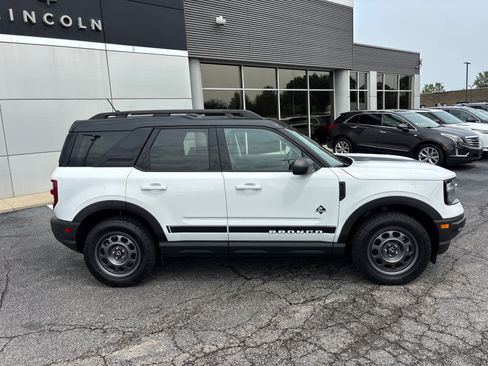 Used 2024 Ford Bronco Sport Outer Banks AWD/4WD image 8