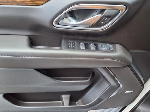 Used 2024 Chevrolet Tahoe High Country w/ Premium Package image 14