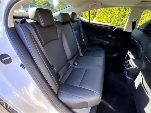 Used 2025 Lexus ES 350 image 19