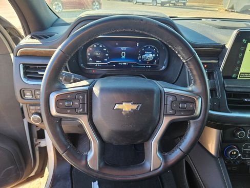 Used 2024 Chevrolet Suburban Premier image 14