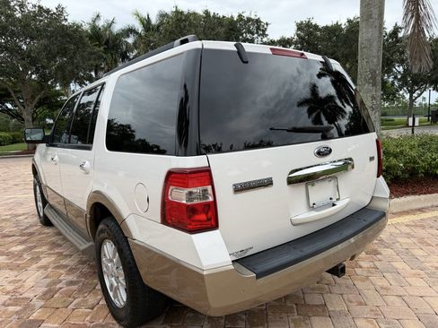 Used 2013 Ford Expedition XLT RWD image 7