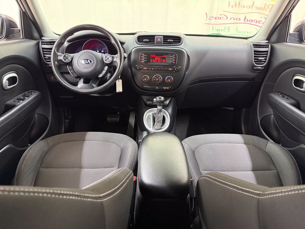 Used 2015 Kia Soul FWD image 30