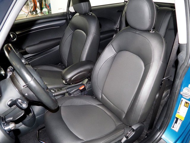 Used 2024 MINI Cooper 2-Door Hardtop FWD image 14